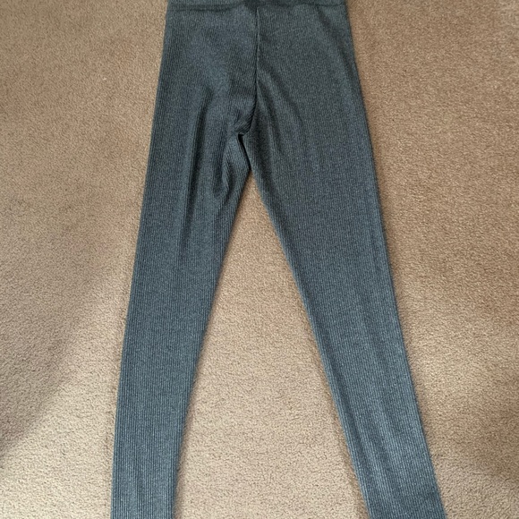 Garage knit pants brand new, only worn twice - Picture 2 of 2